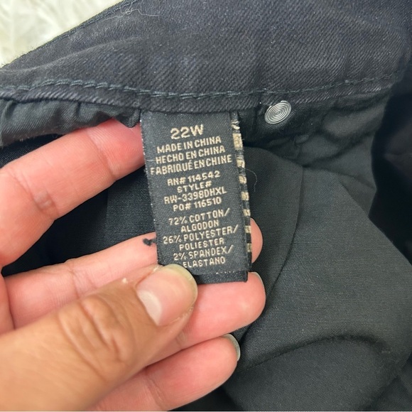 NWT Dollhouse high-rise skinny black distressed jeans size: 22W - Picture 14 of 14